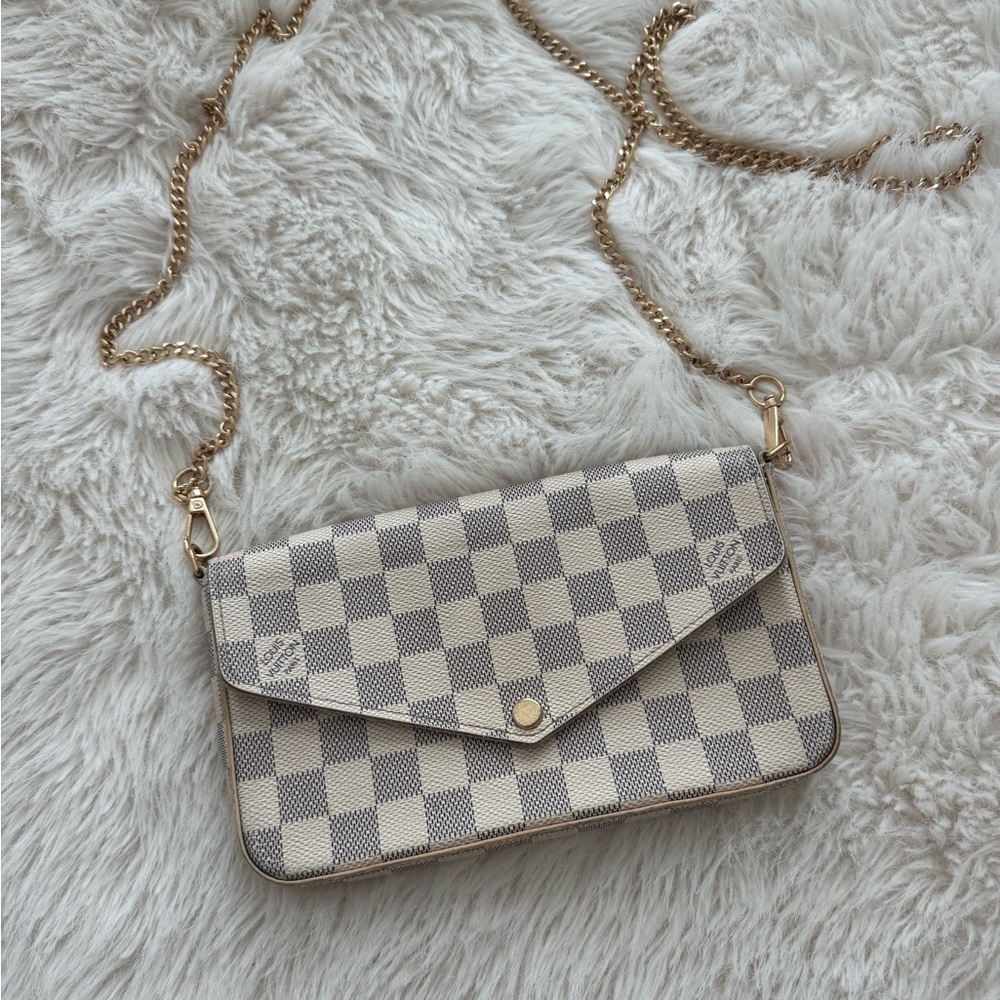 Louis Vuitton Crossbody